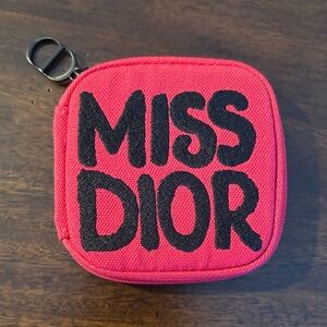 Miss Dior Fragrance Travel set - New. It contains 4 Dior fragrances- Great gift!